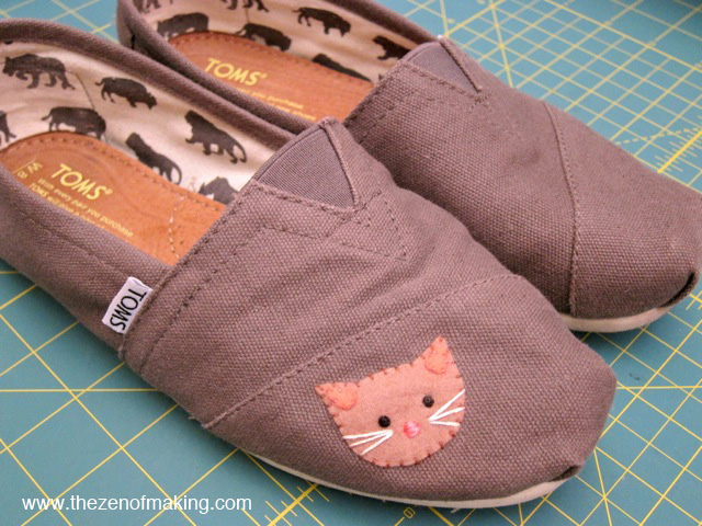 Tutorial: Canvas Shoe Kitty Patch